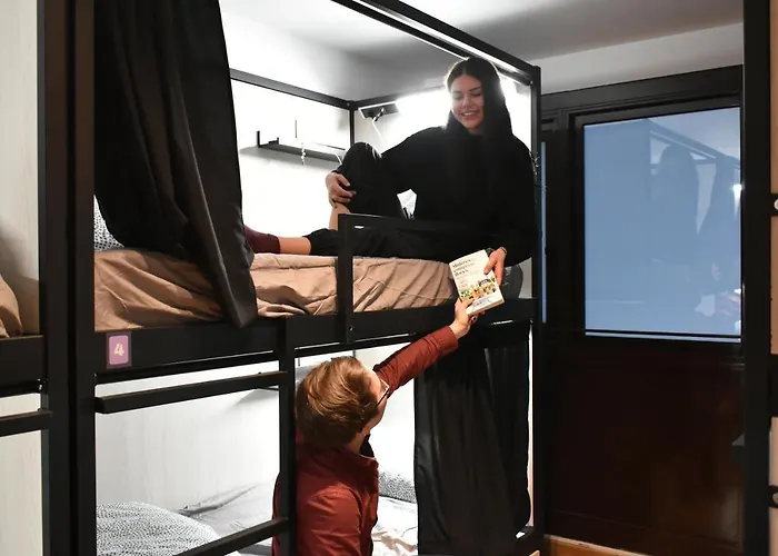 Hostel Onefam Batllo *