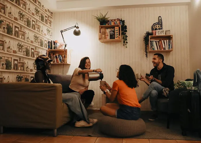 Onefam Batllo Vandrarhem